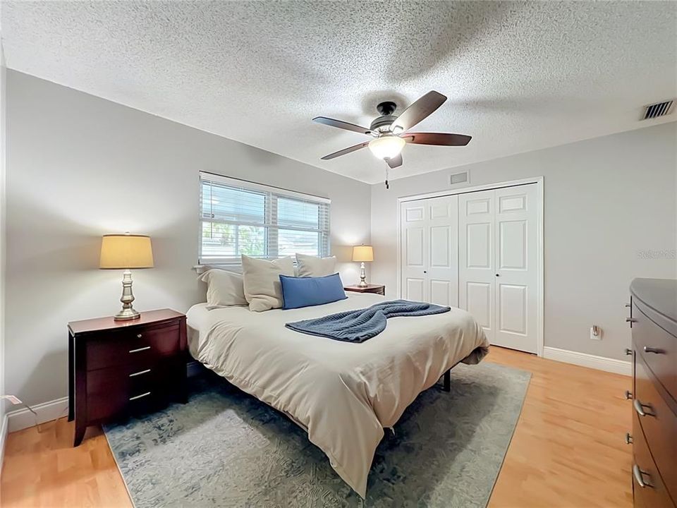 For Sale: $435,000 (4 beds, 2 baths, 1495 Square Feet)