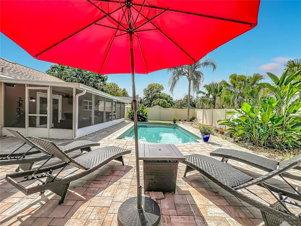 For Sale: $435,000 (4 beds, 2 baths, 1495 Square Feet)