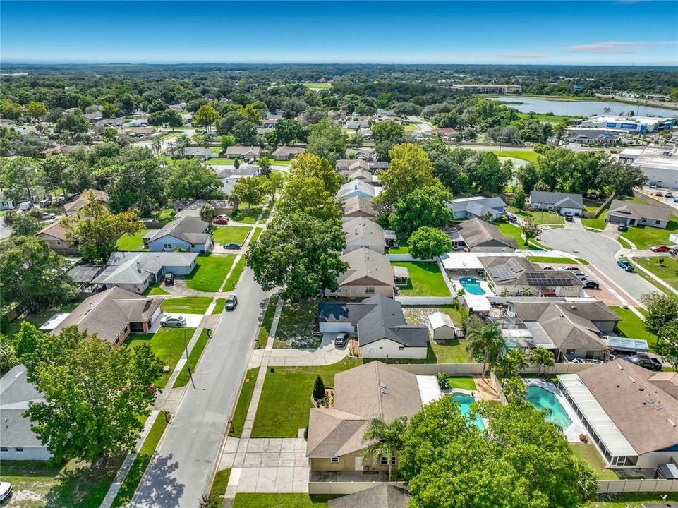 For Sale: $435,000 (4 beds, 2 baths, 1495 Square Feet)