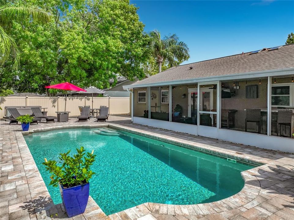 For Sale: $435,000 (4 beds, 2 baths, 1495 Square Feet)