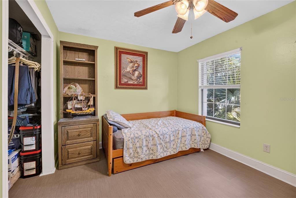 For Sale: $399,000 (3 beds, 2 baths, 1869 Square Feet)