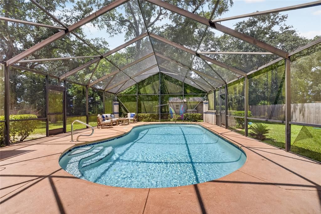 For Sale: $399,000 (3 beds, 2 baths, 1869 Square Feet)