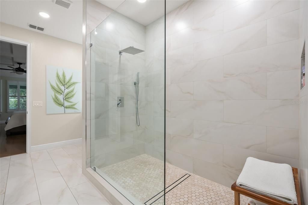 En Venta: $660,000 (3 camas, 2 baños, 2123 Pies cuadrados)