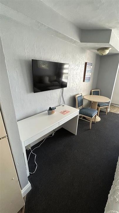 For Sale: $74,999 (0 beds, 1 baths, 308 Square Feet)