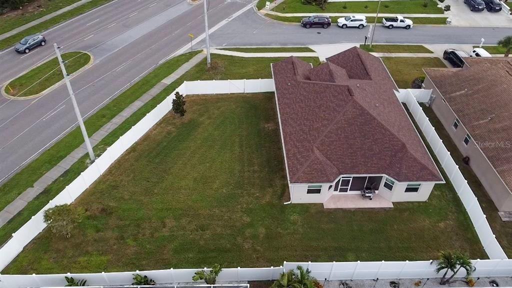 На продажу: $410,000 (4 спален, 2 ванн, 1756 Квадратных фут)