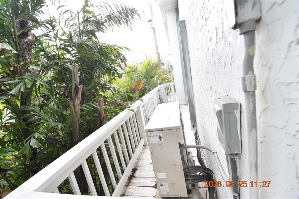 For Rent: $1,350 (1 beds, 1 baths, 405 Square Feet)