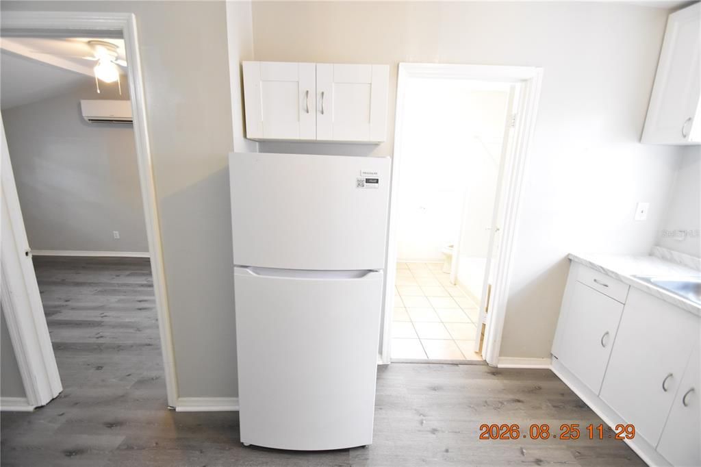 For Rent: $1,350 (1 beds, 1 baths, 405 Square Feet)