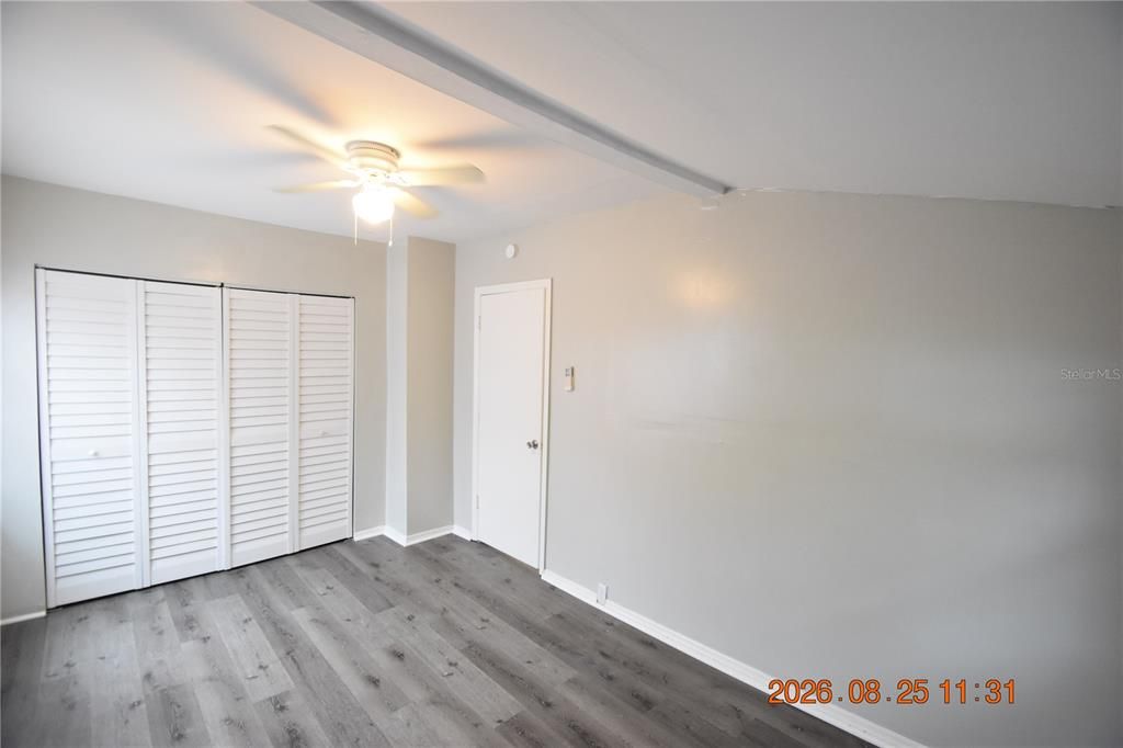 For Rent: $1,350 (1 beds, 1 baths, 405 Square Feet)
