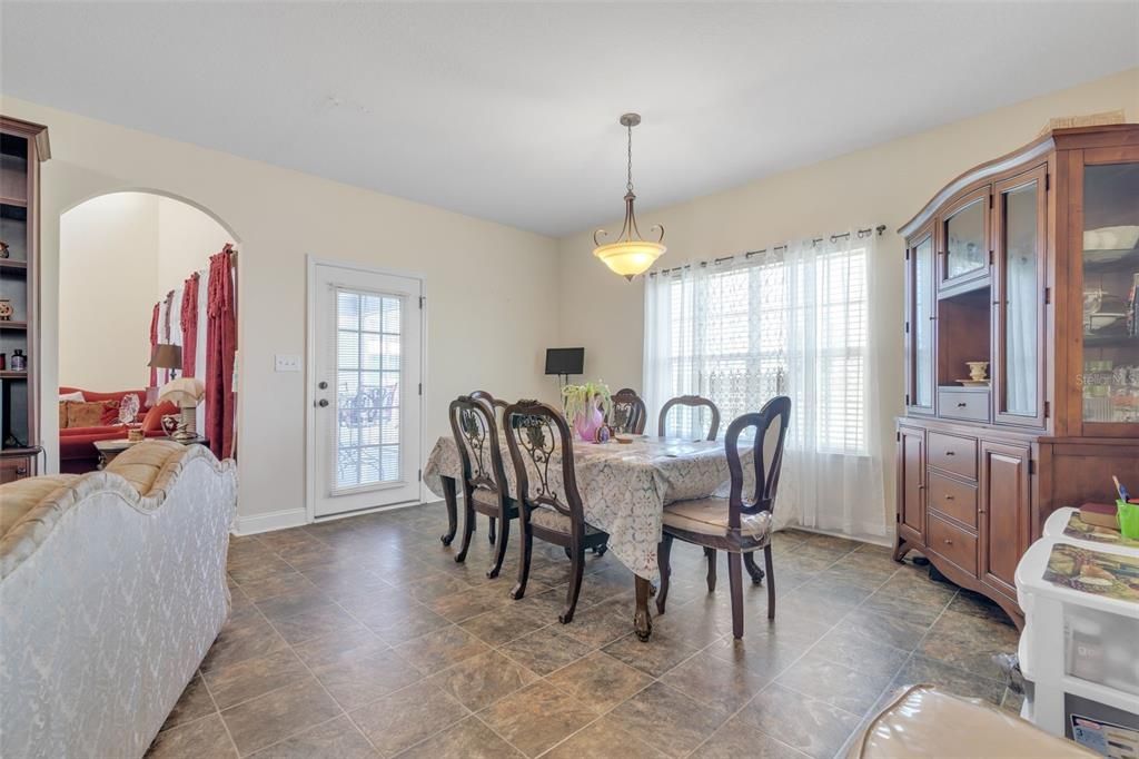 For Sale: $1,080,000 (4 beds, 4 baths, 3389 Square Feet)