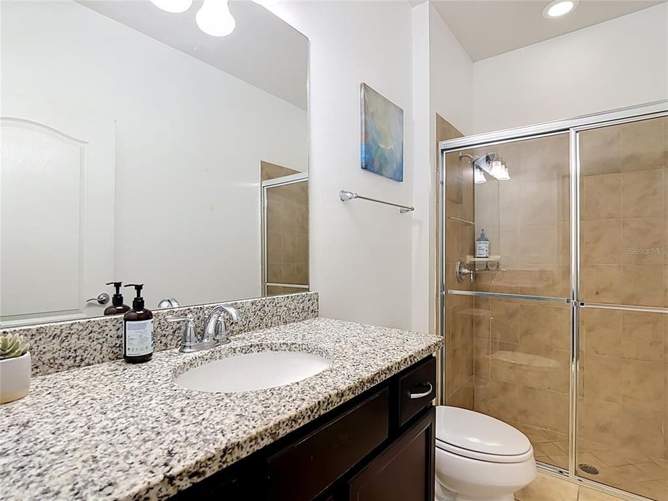 En Venta: $390,000 (5 camas, 4 baños, 2263 Pies cuadrados)