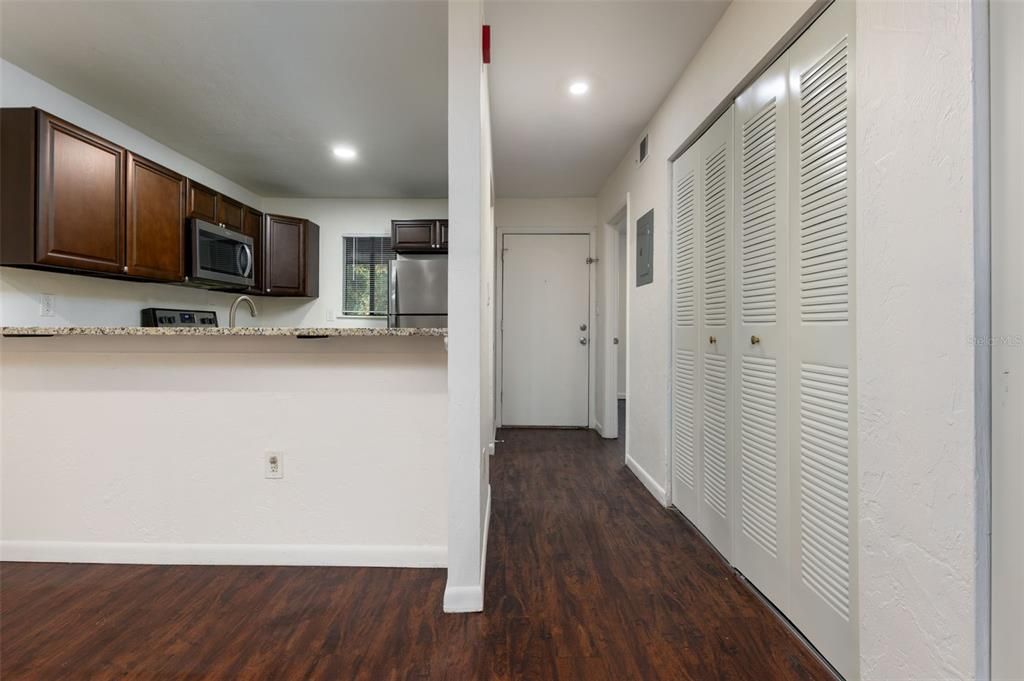 En Venta: $129,000 (2 camas, 2 baños, 874 Pies cuadrados)