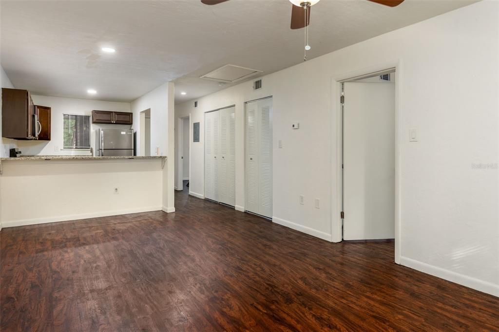 En Venta: $129,000 (2 camas, 2 baños, 874 Pies cuadrados)