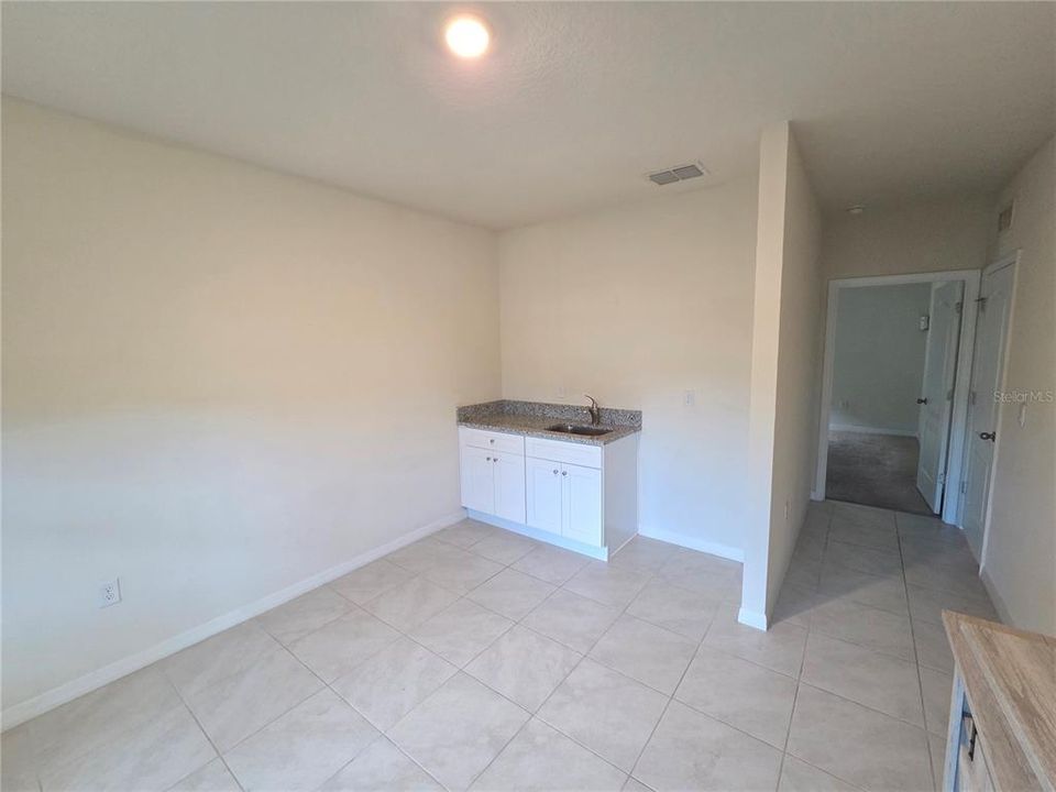 For Rent: $2,500 (4 beds, 3 baths, 2736 Square Feet)