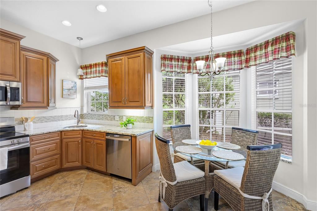 Active With Contract: $350,000 (2 beds, 2 baths, 1791 Square Feet)