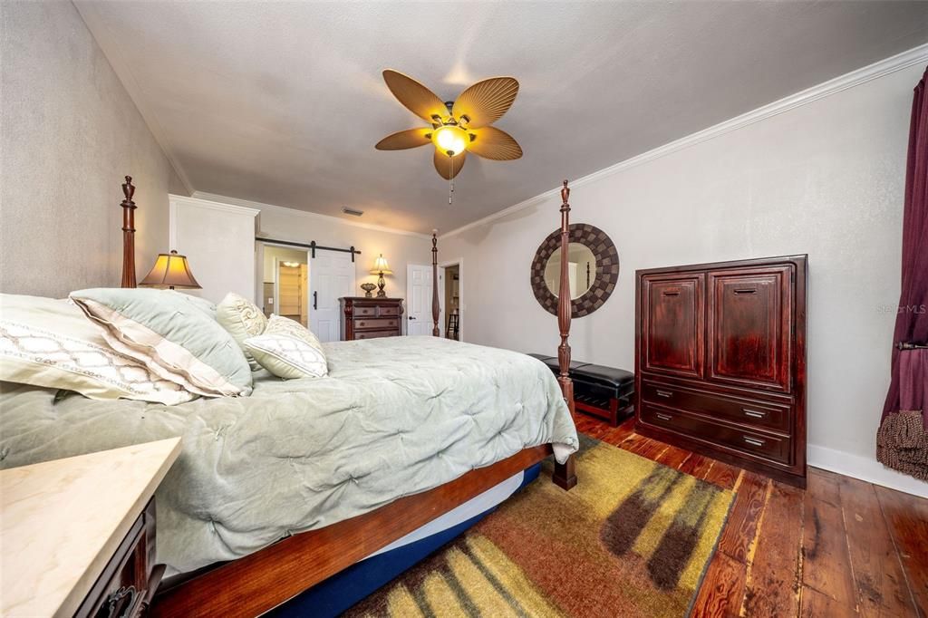 For Sale: $869,000 (5 beds, 3 baths, 2771 Square Feet)