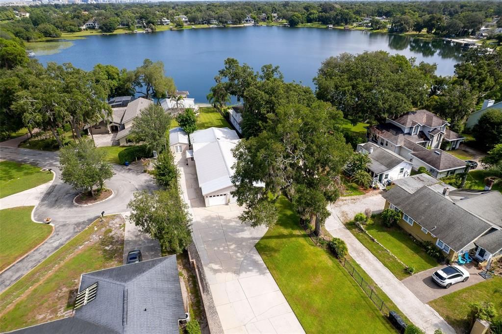 For Sale: $869,000 (5 beds, 3 baths, 2771 Square Feet)