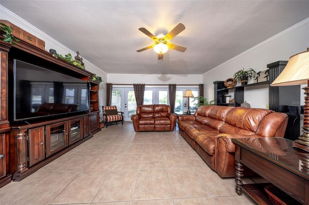 For Sale: $869,000 (5 beds, 3 baths, 2771 Square Feet)