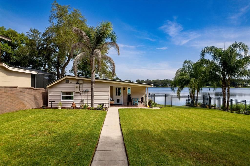 For Sale: $869,000 (5 beds, 3 baths, 2771 Square Feet)