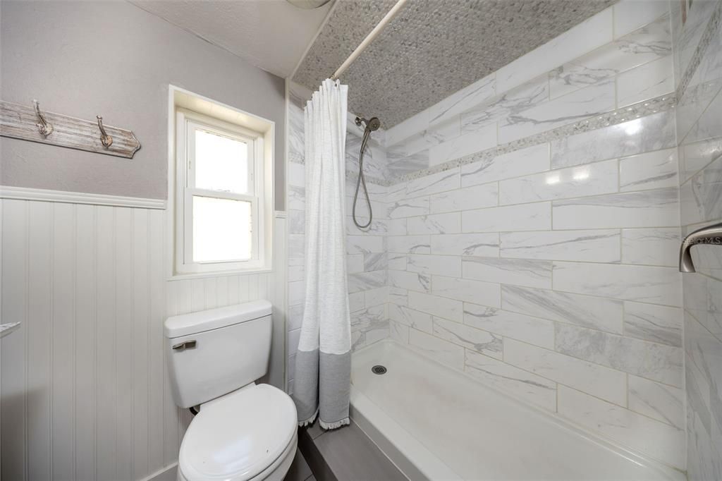 For Sale: $869,000 (5 beds, 3 baths, 2771 Square Feet)