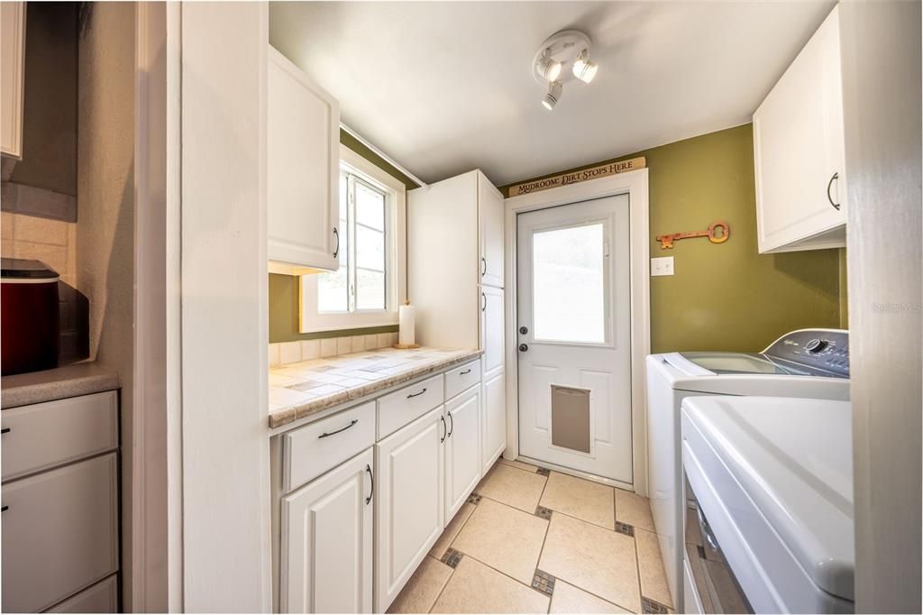For Sale: $869,000 (5 beds, 3 baths, 2771 Square Feet)