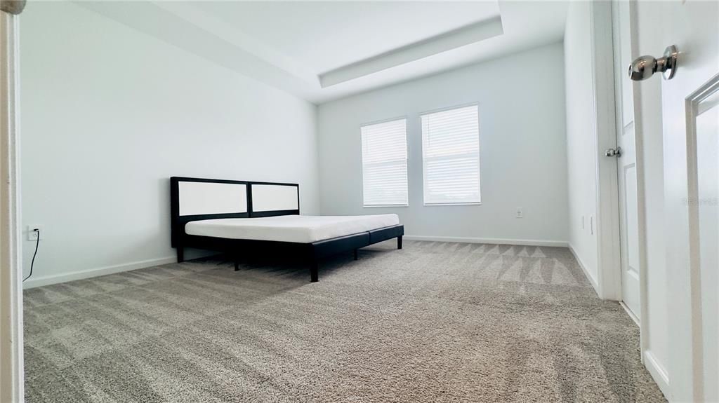 For Rent: $2,000 (3 beds, 2 baths, 1888 Square Feet)