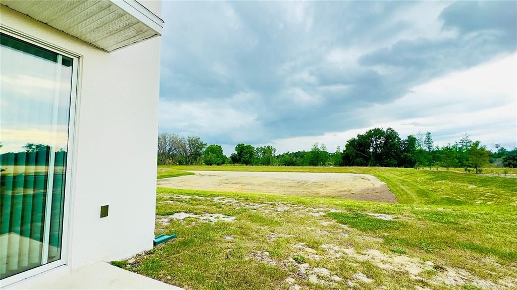 For Rent: $2,000 (3 beds, 2 baths, 1888 Square Feet)