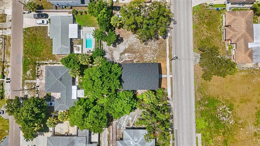 For Rent: $6,800 (6 beds, 5 baths, 2517 Square Feet)