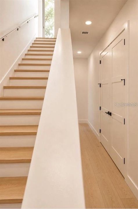 For Rent: $4,350 (3 beds, 3 baths, 2053 Square Feet)