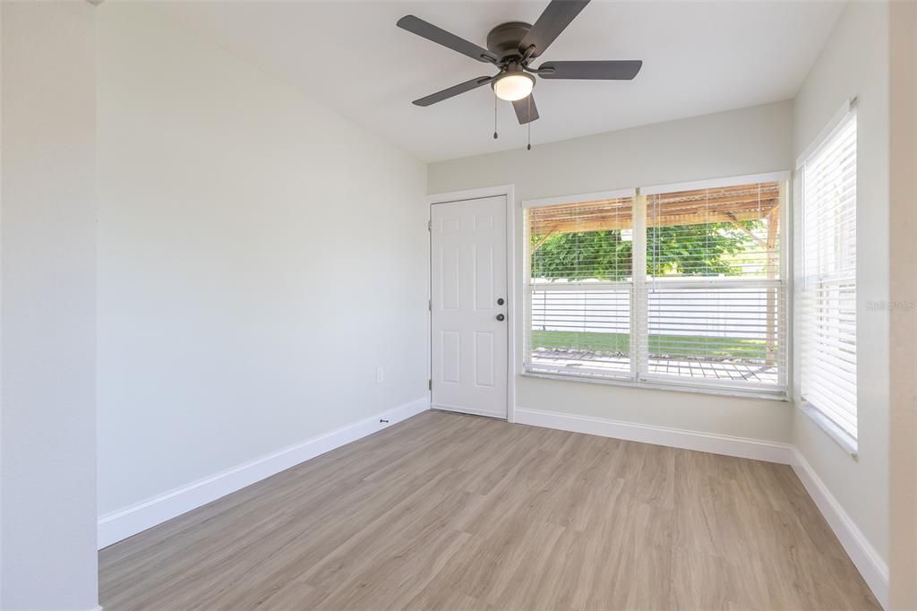 En Venta: $299,900 (3 camas, 1 baños, 1364 Pies cuadrados)