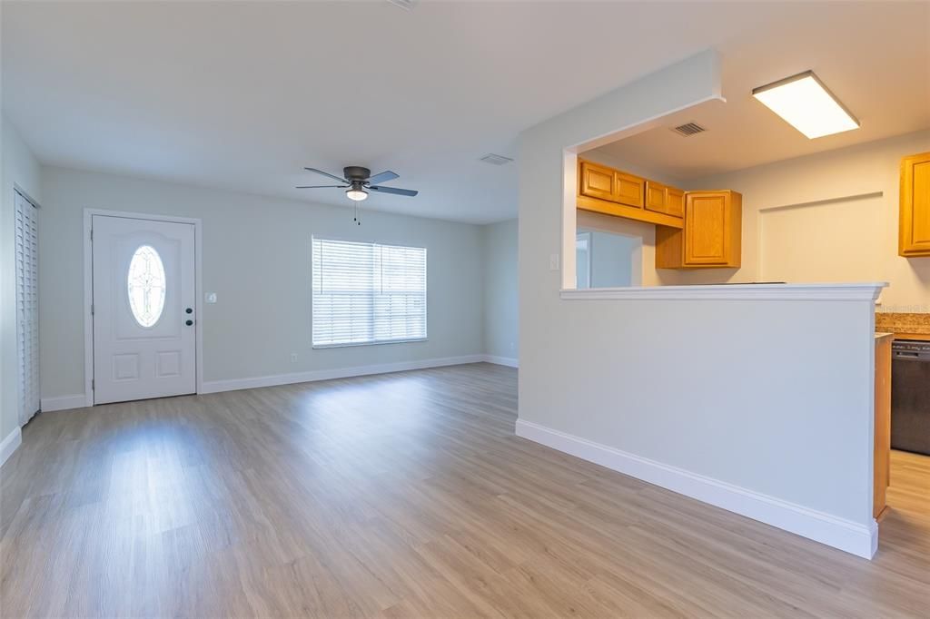 En Venta: $299,900 (3 camas, 1 baños, 1364 Pies cuadrados)