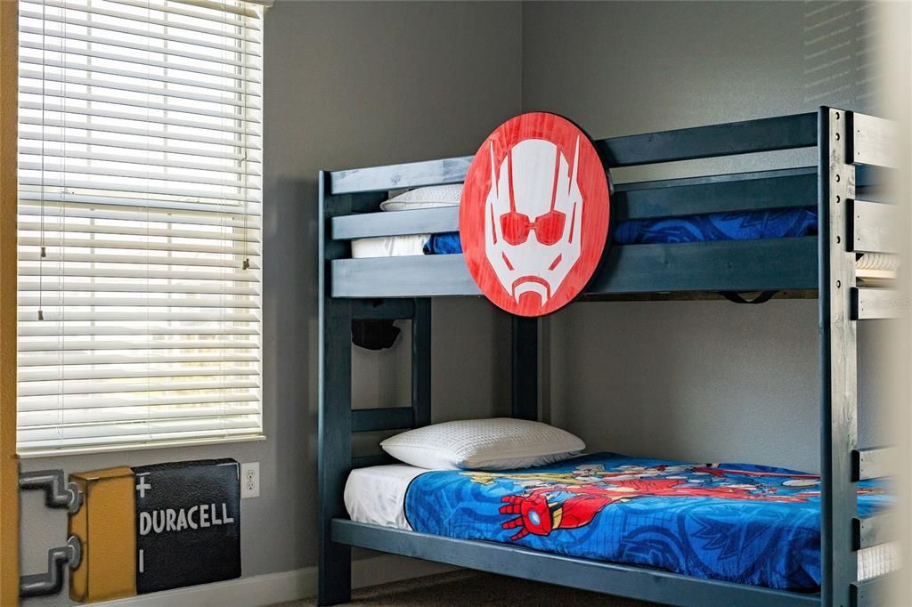 En Venta: $649,000 (8 camas, 5 baños, 3909 Pies cuadrados)
