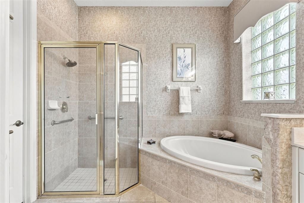 En Venta: $405,000 (3 camas, 2 baños, 1774 Pies cuadrados)
