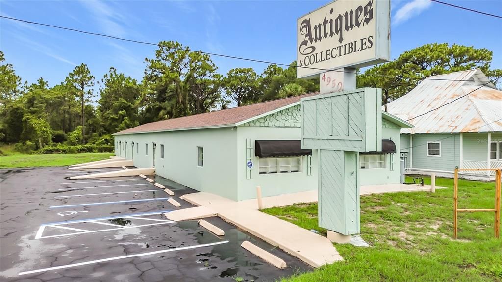 For Sale: $565,000 (0 beds, 0 baths, 4544 Square Feet)