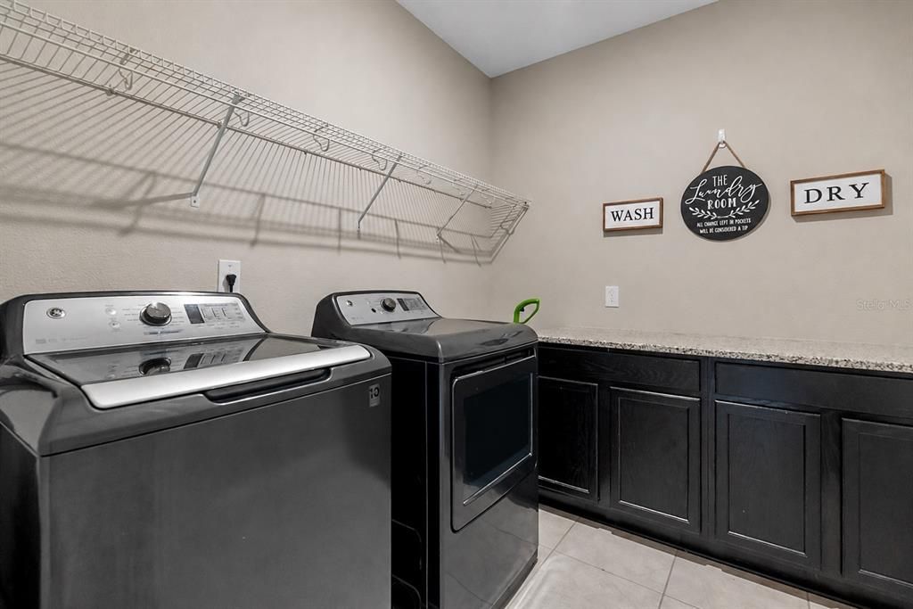 For Sale: $1,350,000 (5 beds, 4 baths, 4307 Square Feet)