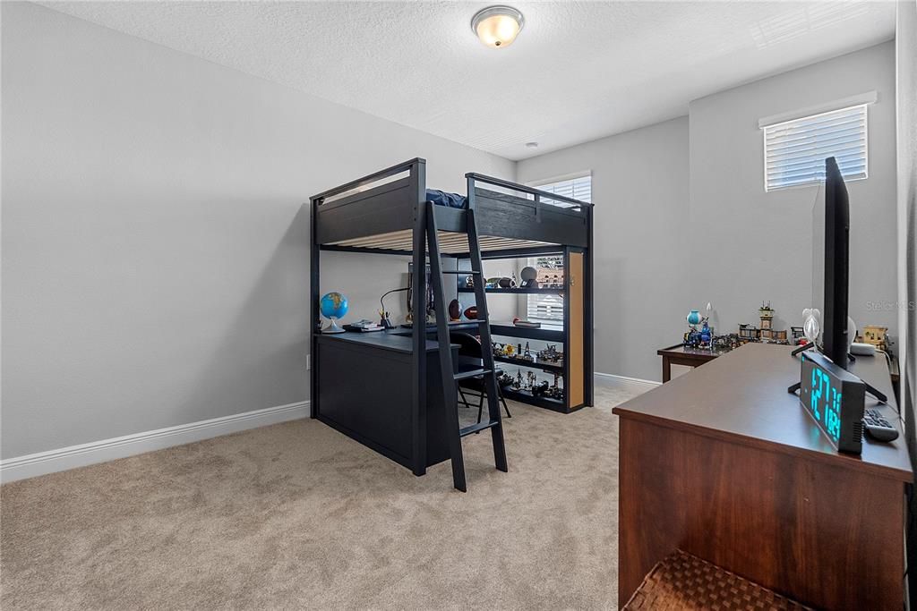 For Sale: $1,350,000 (5 beds, 4 baths, 4307 Square Feet)