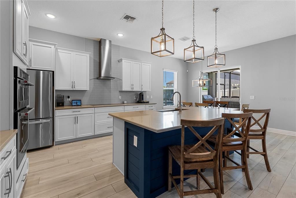 For Sale: $1,350,000 (5 beds, 4 baths, 4307 Square Feet)