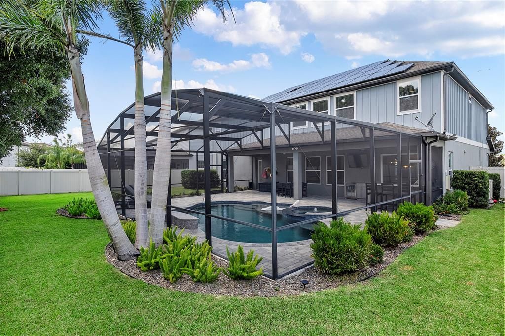 For Sale: $1,350,000 (5 beds, 4 baths, 4307 Square Feet)