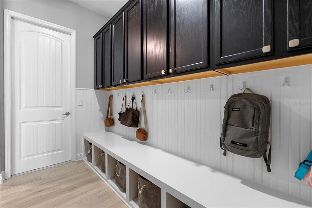 For Sale: $1,350,000 (5 beds, 4 baths, 4307 Square Feet)