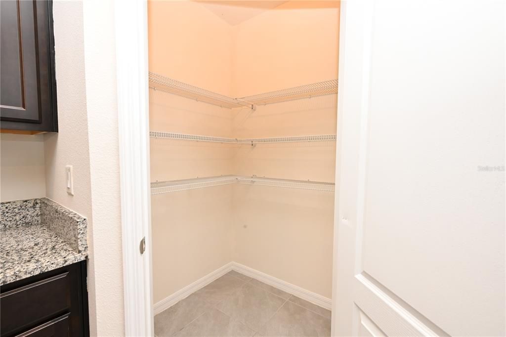 En Renta: $2,360 (4 camas, 2 baños, 1867 Pies cuadrados)