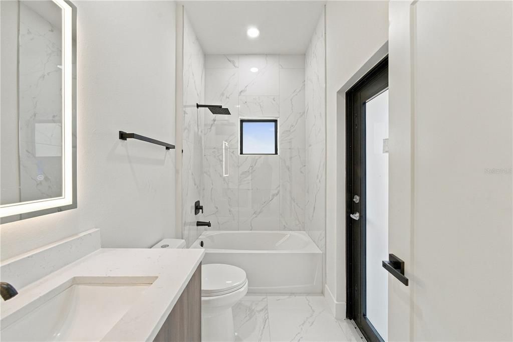 En Venta: $395,000 (3 camas, 2 baños, 1741 Pies cuadrados)