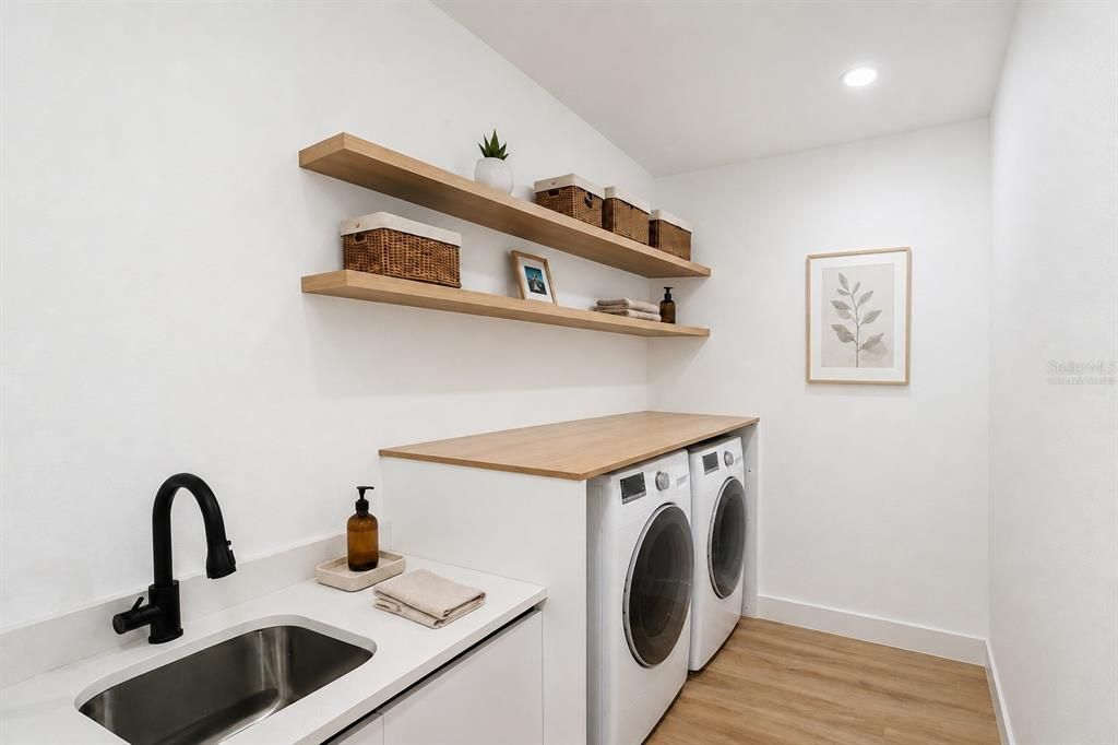 En Venta: $395,000 (3 camas, 2 baños, 1741 Pies cuadrados)