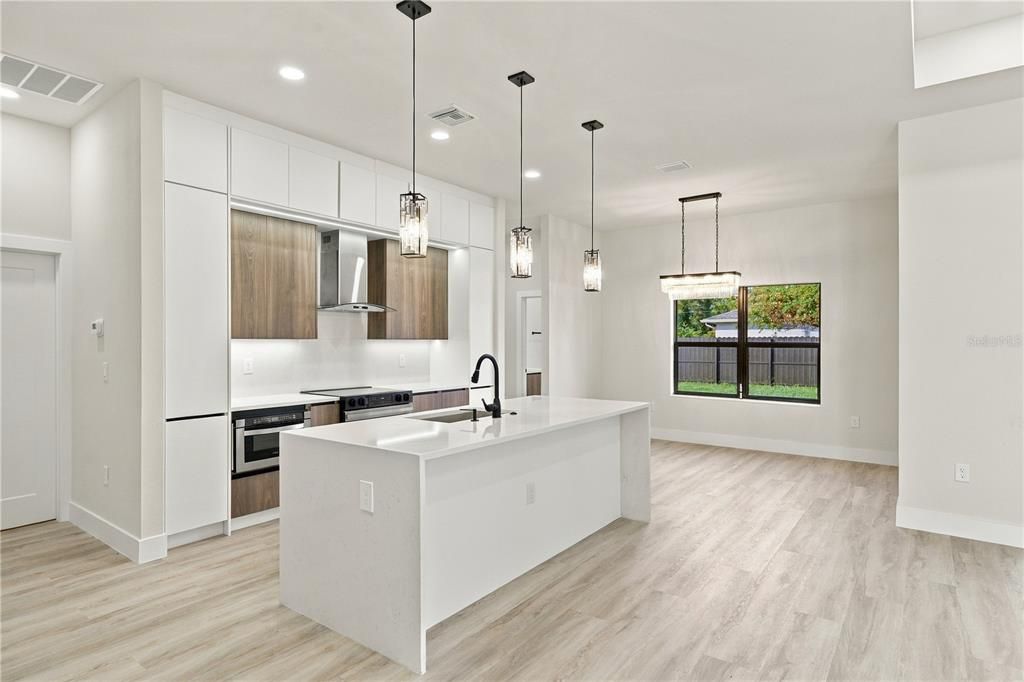 En Venta: $395,000 (3 camas, 2 baños, 1741 Pies cuadrados)