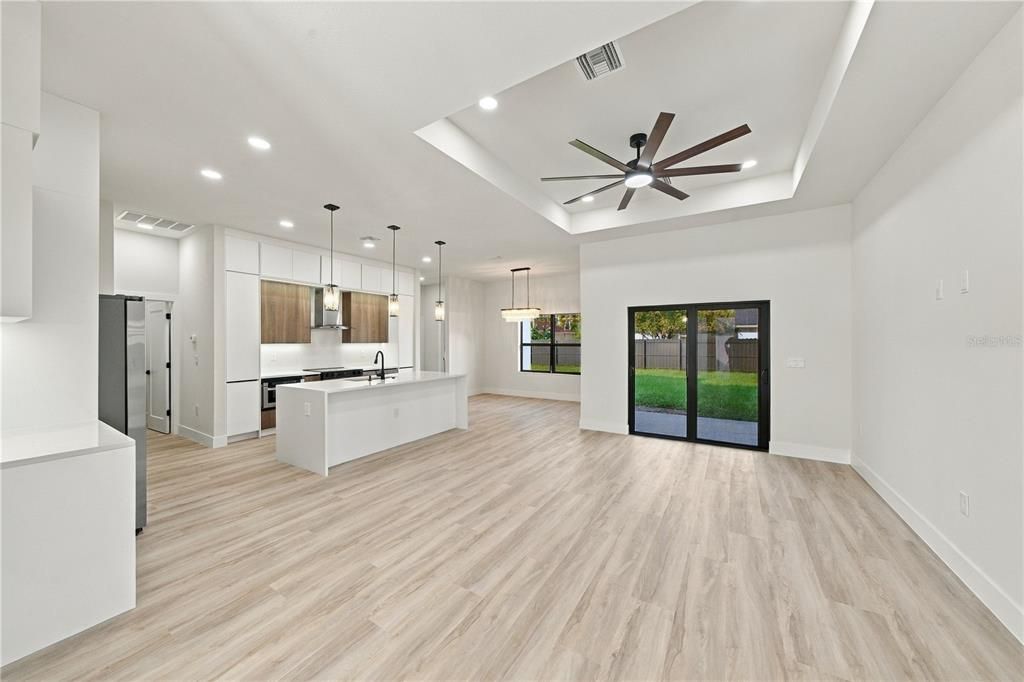En Venta: $395,000 (3 camas, 2 baños, 1741 Pies cuadrados)