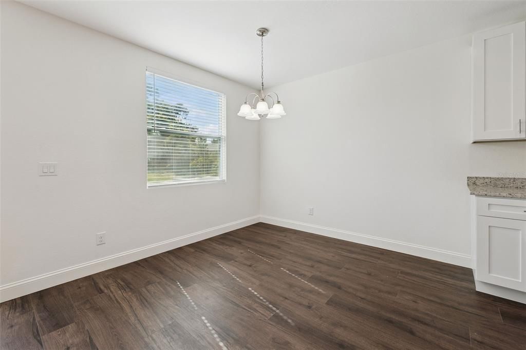 For Sale: $565,000 (6 beds, 0 baths, 3778 Square Feet)