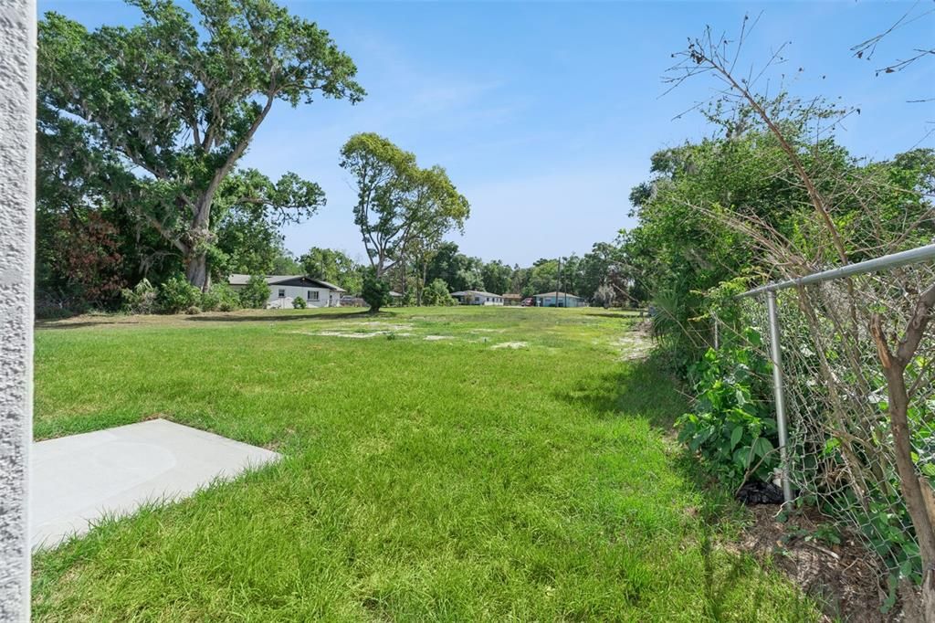 For Sale: $565,000 (6 beds, 0 baths, 3778 Square Feet)