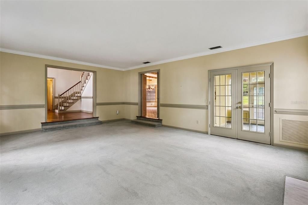 Activo con contrato: $5,900,000 (5 camas, 3 baños, 3680 Pies cuadrados)