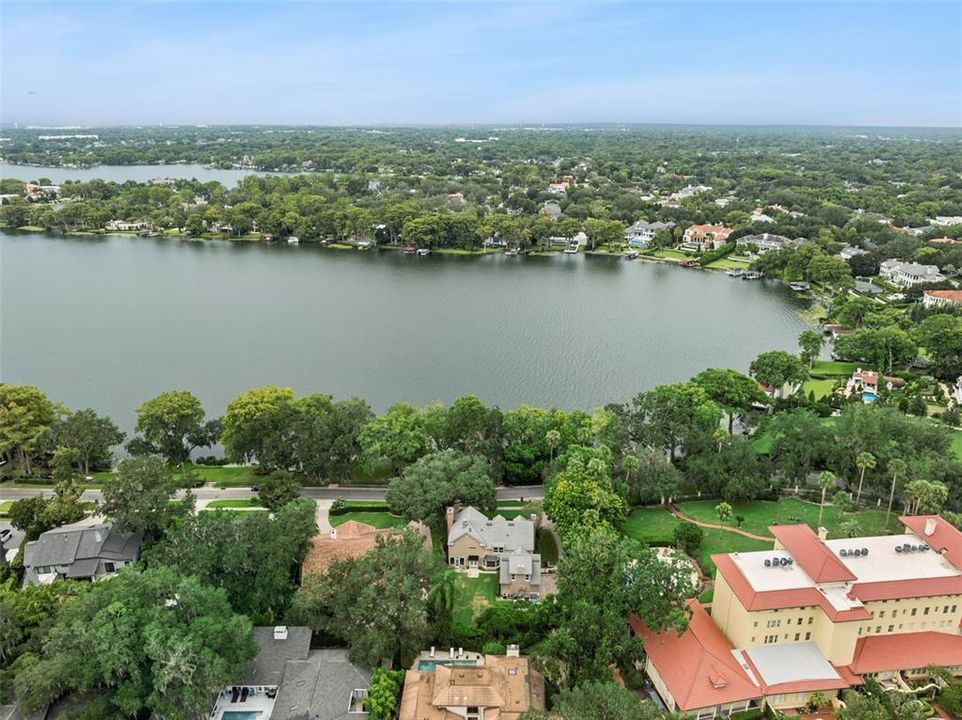 Activo con contrato: $5,900,000 (5 camas, 3 baños, 3680 Pies cuadrados)