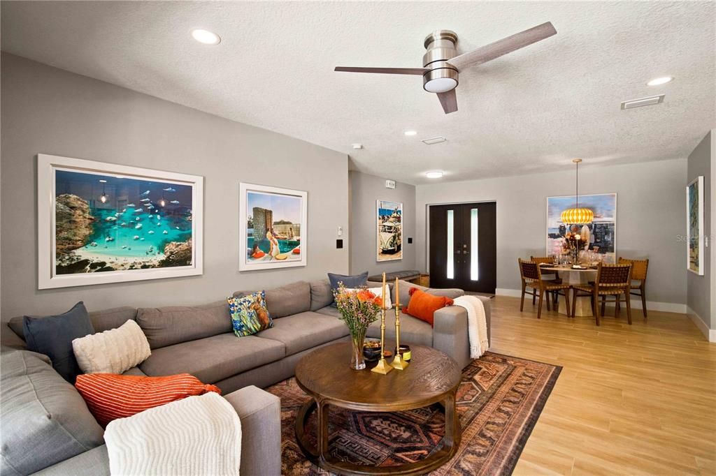 En Venta: $1,295,000 (4 camas, 3 baños, 2360 Pies cuadrados)