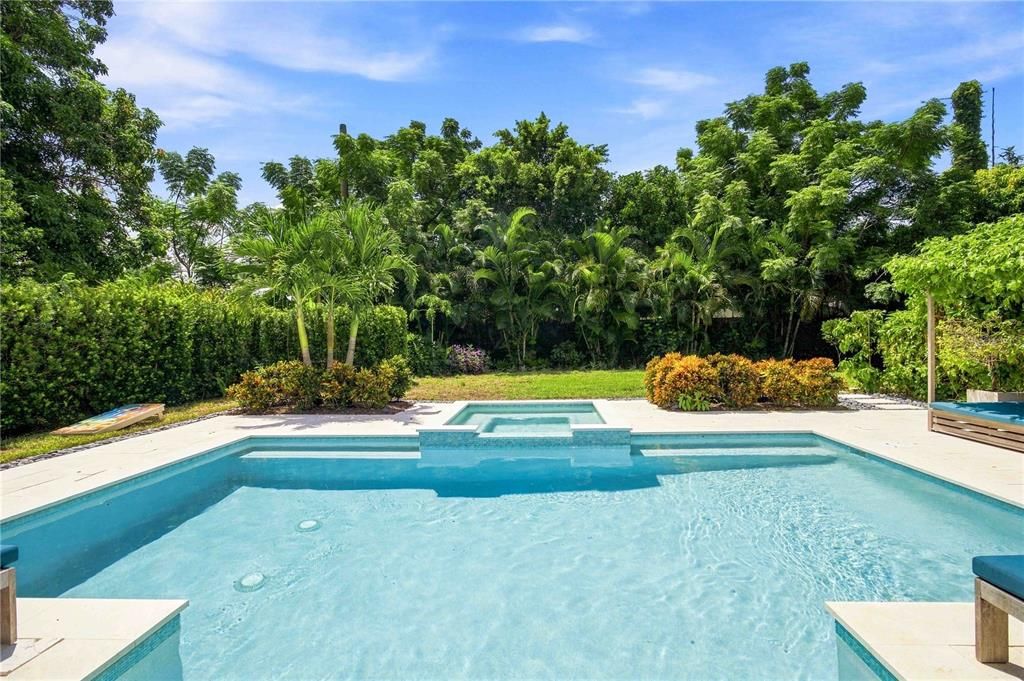 En Venta: $1,295,000 (4 camas, 3 baños, 2360 Pies cuadrados)