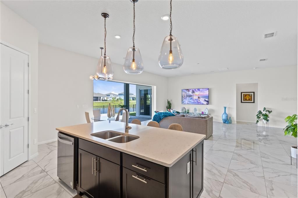 For Sale: $899,900 (5 beds, 3 baths, 2951 Square Feet)
